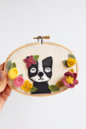 wool felt cat wall hanging in a 3 inch embroidery hoop